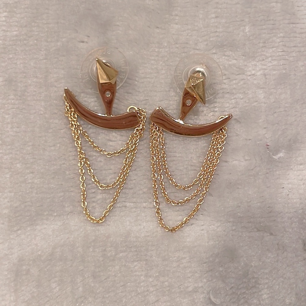 Gold earrings